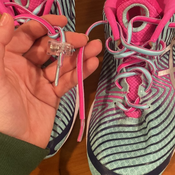 ASICS Running Shoes - Picture 6 of 7